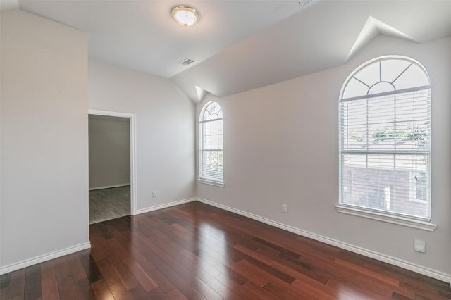 615 Dorchester Lane, Mansfield, TX 76063