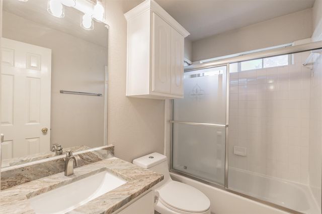 615 Dorchester Lane, Mansfield, TX 76063