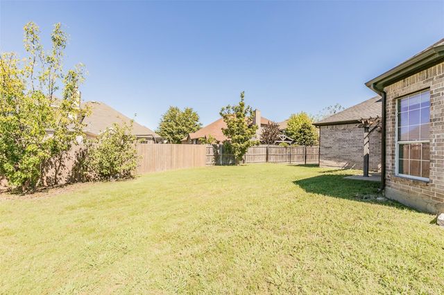 615 Dorchester Lane, Mansfield, TX 76063