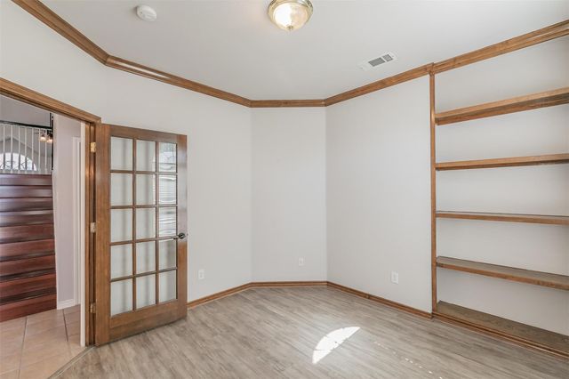 615 Dorchester Lane, Mansfield, TX 76063