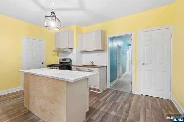 201 Center Street, Orange, NJ 07050