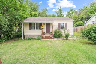 1305 SIMS ST, Columbia, MO 65201