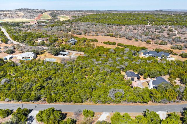 918 Debco LN, Spicewood, TX 78669