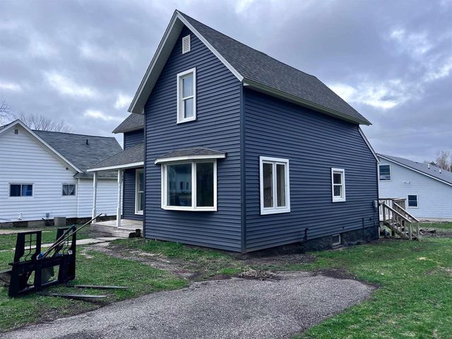 202 N East Street, La Valle, WI 53941