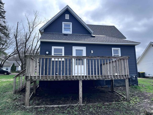 202 N East Street, La Valle, WI 53941