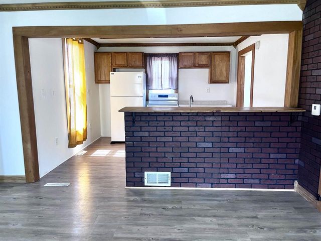 202 N East Street, La Valle, WI 53941