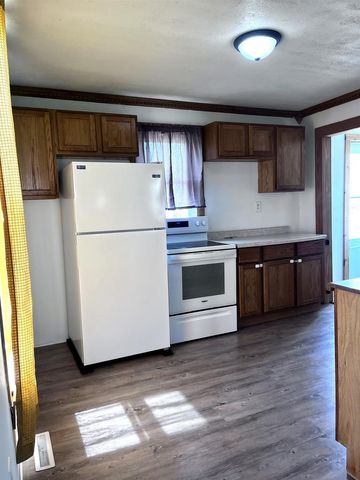 202 N East Street, La Valle, WI 53941