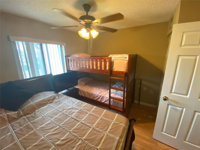821 SKY PINE Way B2, Greenacres, FL 33415