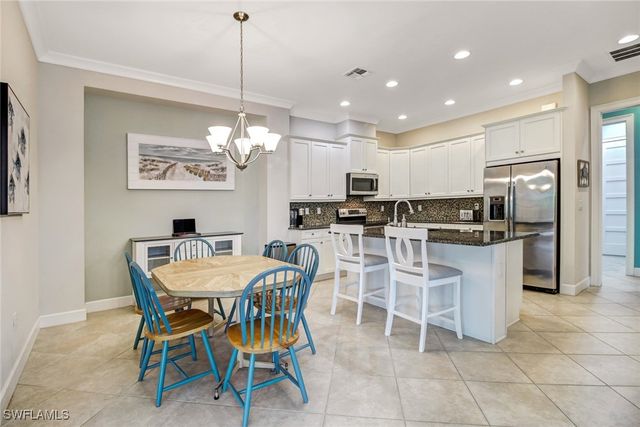 7194 Dominica DR, Naples, FL 34113