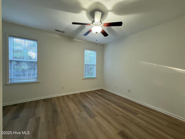 312 Glenhaven Lane, Jacksonville, NC 28546