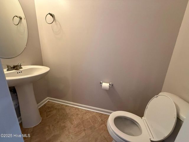 312 Glenhaven Lane, Jacksonville, NC 28546