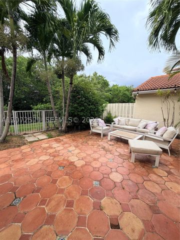 1480 Sweetbay Way, Hollywood, FL 33019
