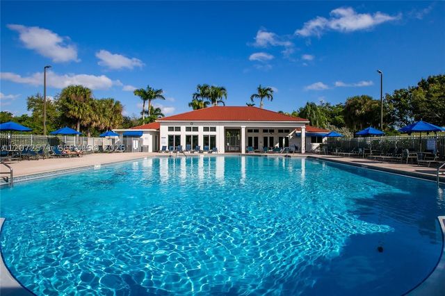 1480 Sweetbay Way, Hollywood, FL 33019