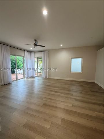1480 Sweetbay Way, Hollywood, FL 33019