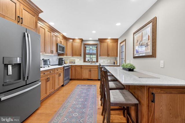 2523 NOLT RD, Lancaster, PA 17601