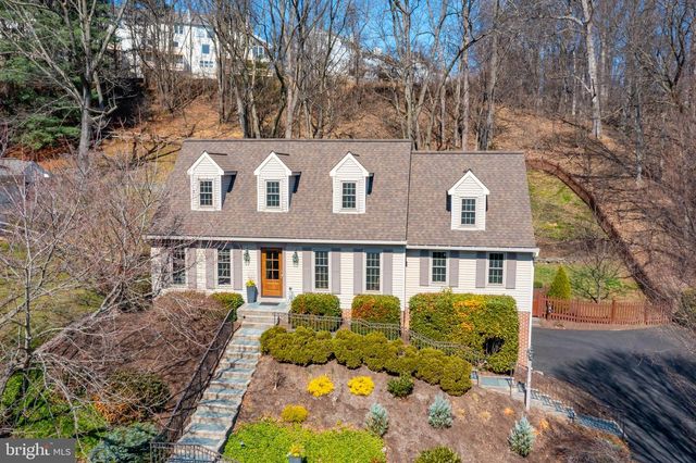 2523 NOLT RD, Lancaster, PA 17601