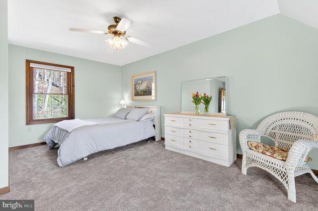 2523 NOLT RD, Lancaster, PA 17601