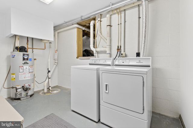 2523 NOLT RD, Lancaster, PA 17601