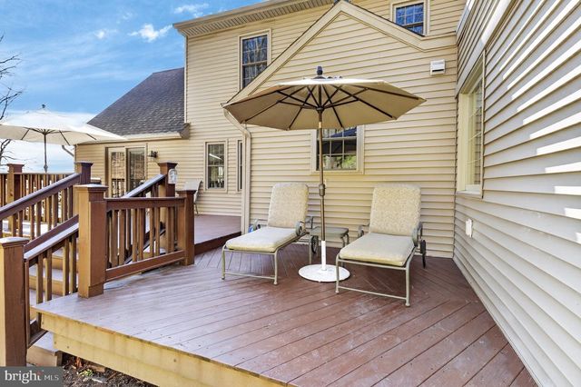 2523 NOLT RD, Lancaster, PA 17601