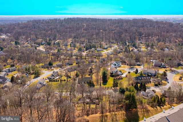 2523 NOLT RD, Lancaster, PA 17601