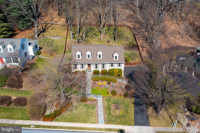 2523 NOLT RD, Lancaster, PA 17601