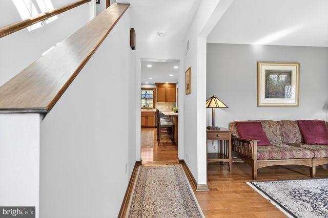 2523 NOLT RD, Lancaster, PA 17601