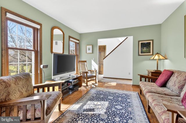 2523 NOLT RD, Lancaster, PA 17601