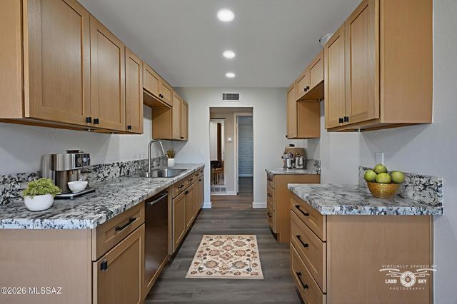 6856 E 45th Street, Tucson, AZ 85730