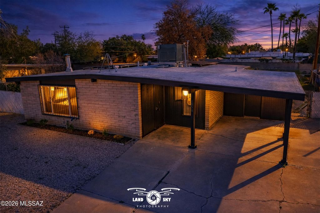 6856 E 45th Street, Tucson, AZ 85730