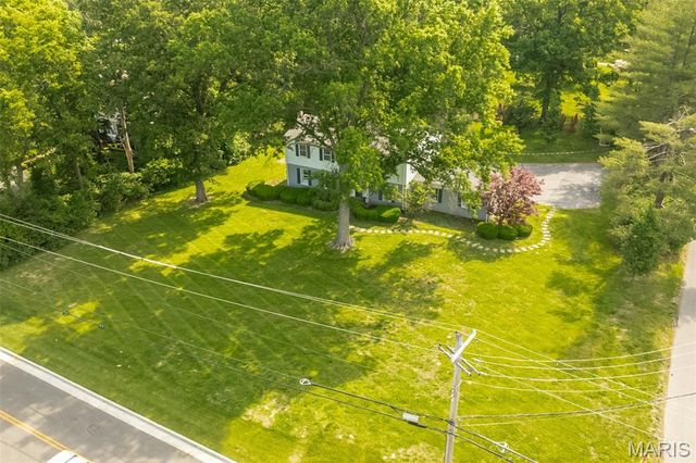 2530 N Geyer Road, Frontenac, MO 63131