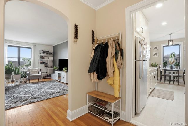 651 N Terrace Avenue 6J, Mount Vernon, NY 10552