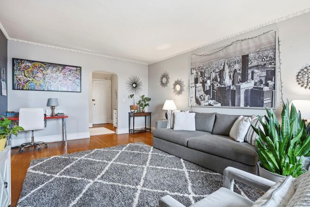 651 N Terrace Avenue 6J, Mount Vernon, NY 10552