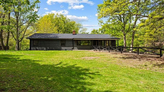 3S306 Winfield Road, Warrenville, IL 60555