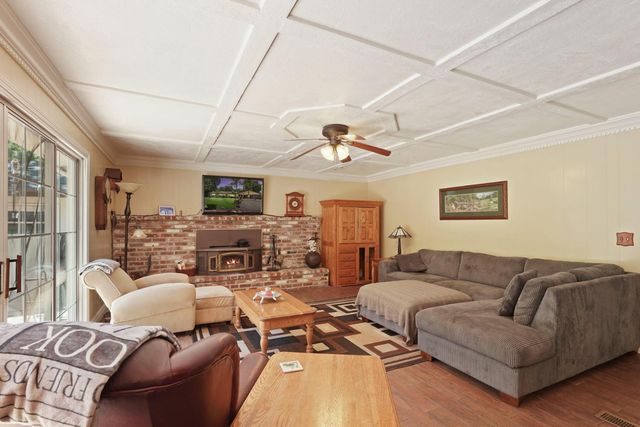 6164 E Morada Ln, Stockton, CA 95212