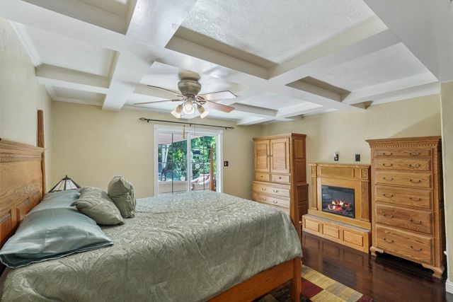 6164 E Morada Ln, Stockton, CA 95212