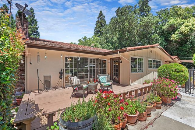 6164 E Morada Ln, Stockton, CA 95212