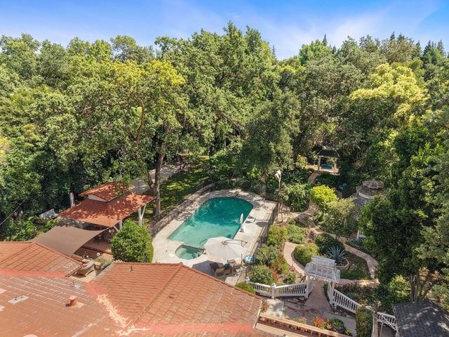 6164 E Morada Ln, Stockton, CA 95212