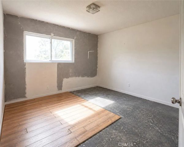 5095 N H, San Bernardino, CA 92407