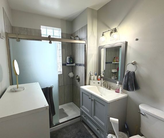 927 S Claremont Avenue, Chicago, IL 60612