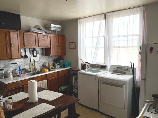 927 S Claremont Avenue, Chicago, IL 60612