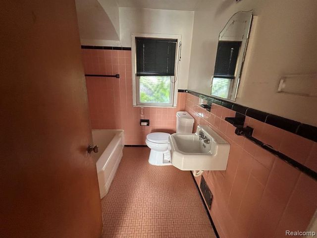14501 E State Fair Street, Detroit, MI 48205