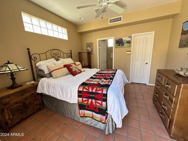 6876 E WHISPERING MESQUITE Trail, Scottsdale, AZ 85266