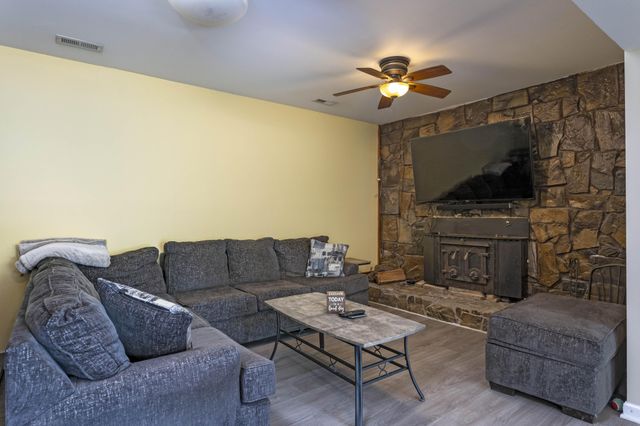 217 Roberts Road, Spring City, TN 37381