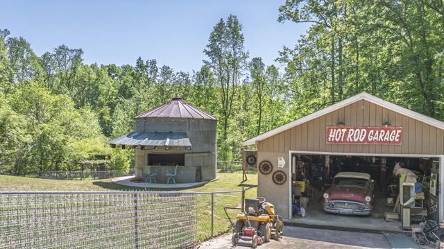 217 Roberts Road, Spring City, TN 37381