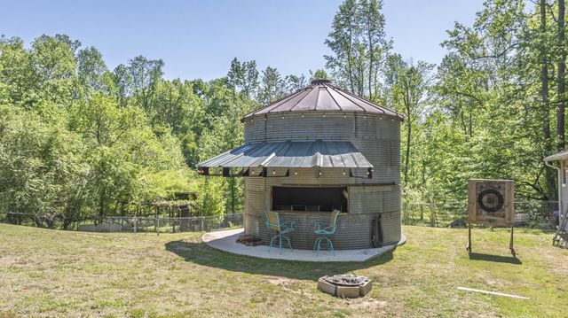 217 Roberts Road, Spring City, TN 37381