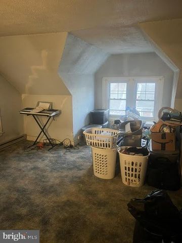 522 FIOT AVE, Bethlehem, PA 18015