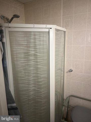 522 FIOT AVE, Bethlehem, PA 18015