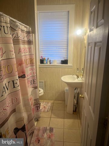 522 FIOT AVE, Bethlehem, PA 18015