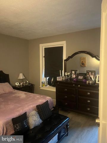 522 FIOT AVE, Bethlehem, PA 18015