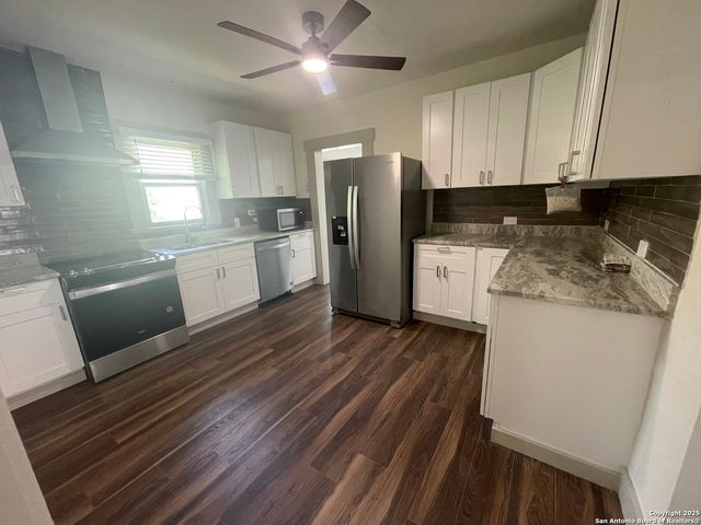 154 OCTAVIA PL, San Antonio, TX 78214